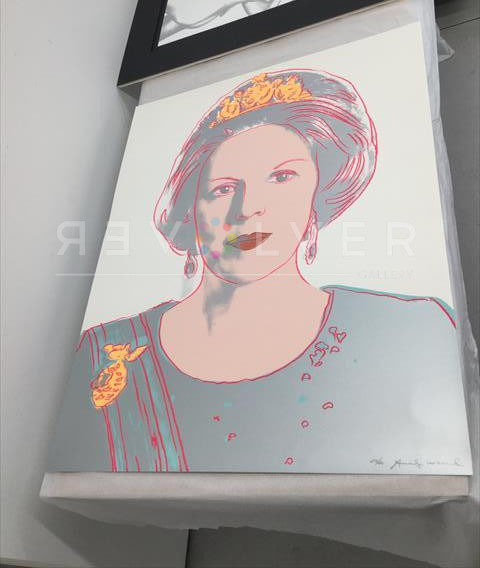 Queen Beatrix 339 screen print out of frame